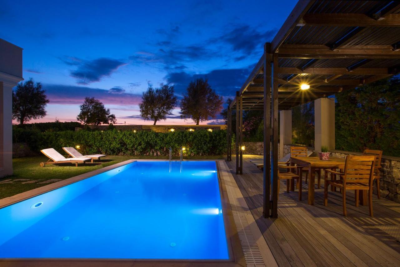 Aeriko Homes Of Distinction 圣爱奥尼斯米科 外观 照片